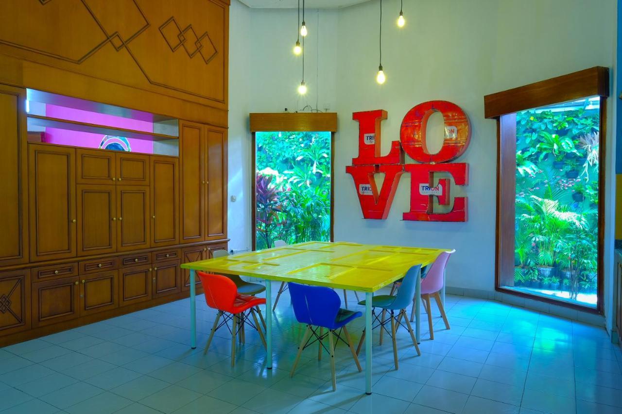 Snooze Malang Hostel Kültér fotó
