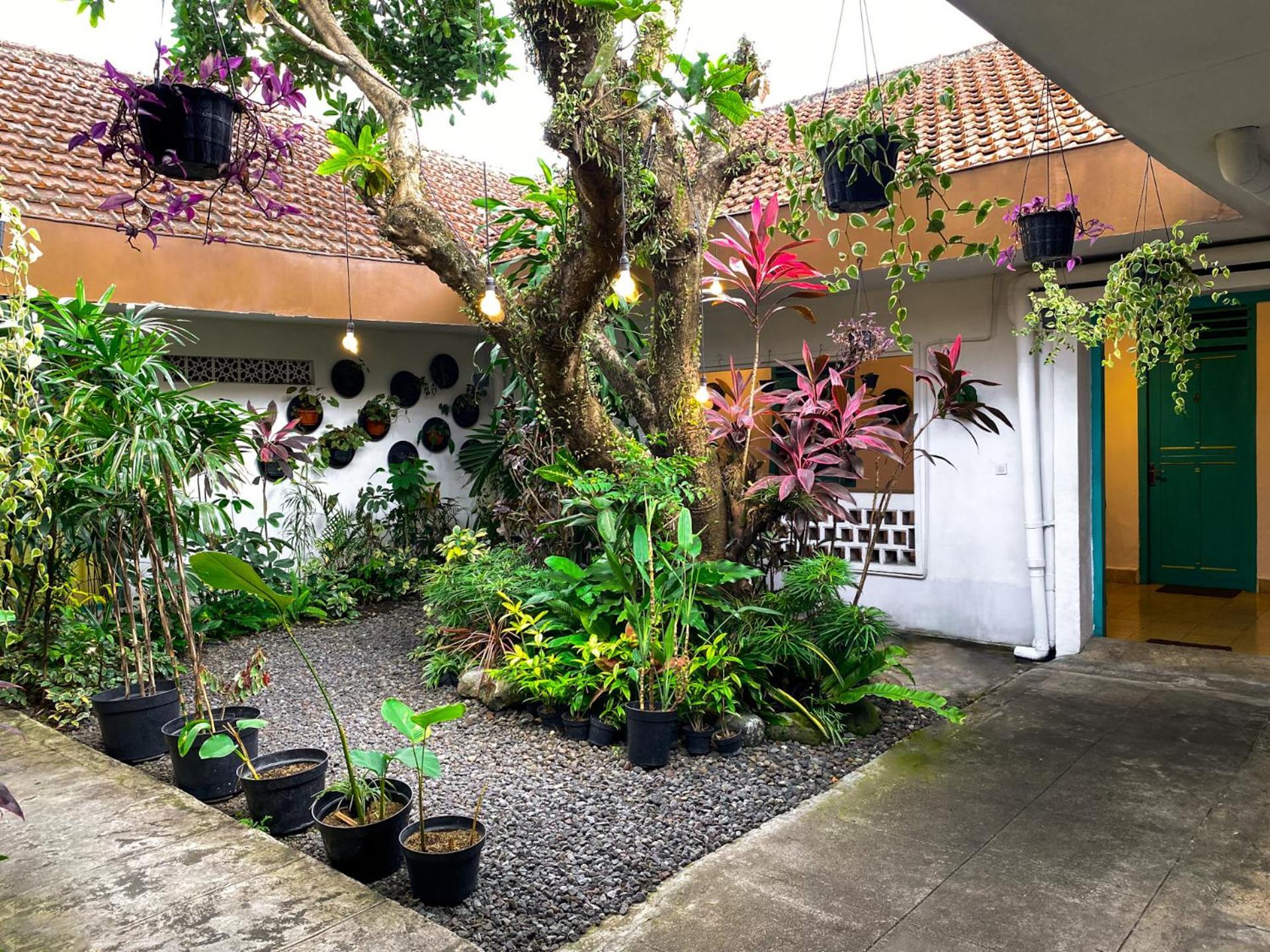 Snooze Malang Hostel Kültér fotó