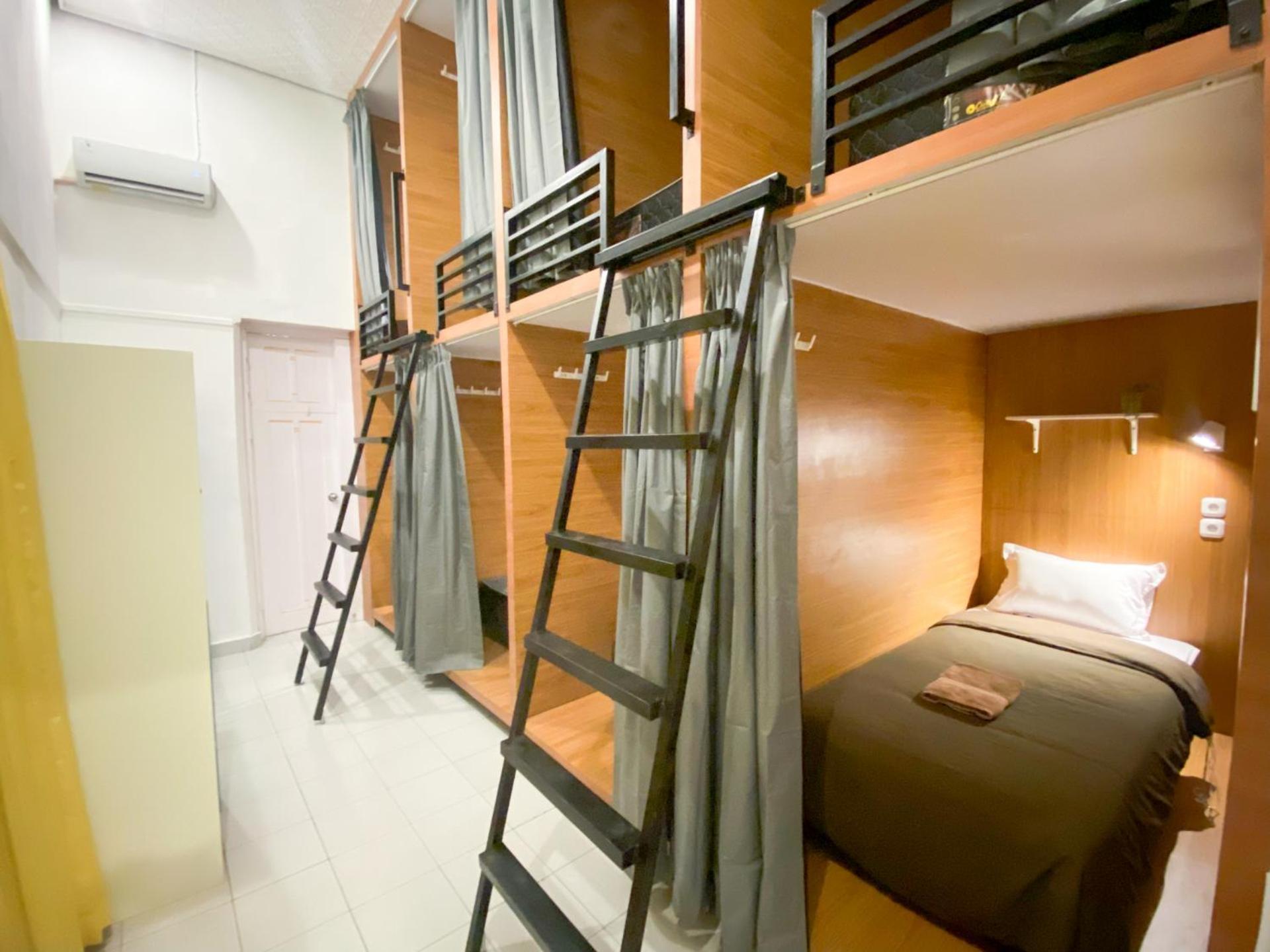 Snooze Malang Hostel Kültér fotó